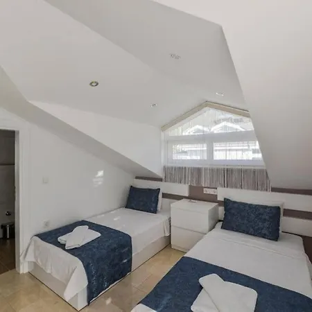 Marsel Evi Oeluedeniz *